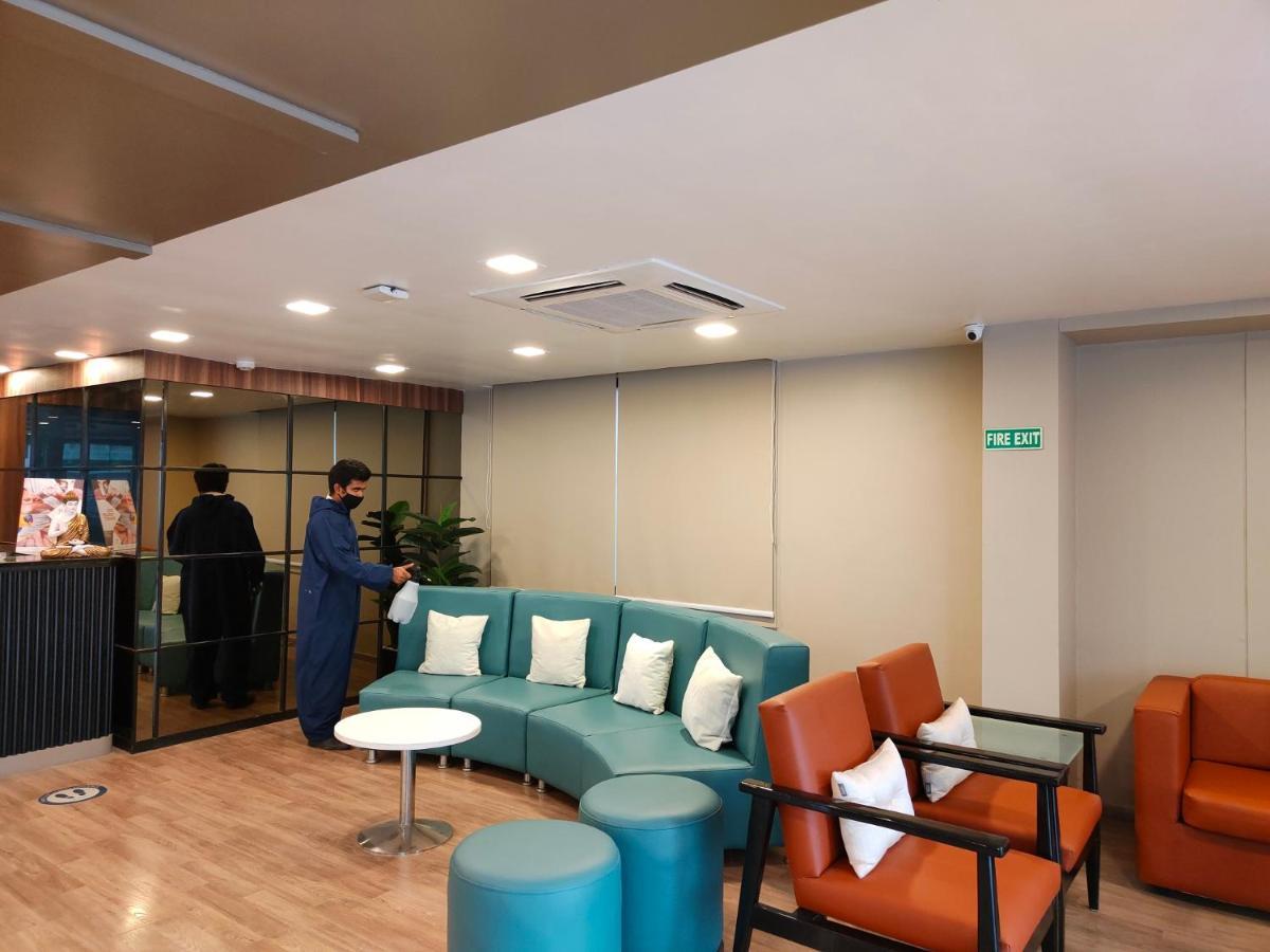 Kanak Beacon Hotel - Ashram Road Ahmedabad Ngoại thất bức ảnh